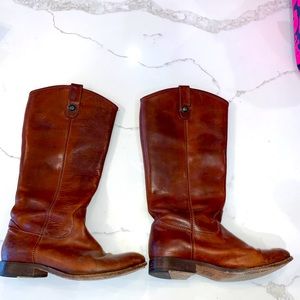 Frye Melissa Button Boot *wide calf